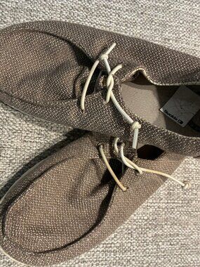 Hey Dude Wendy Chambray Beige Womens Slip on size 9